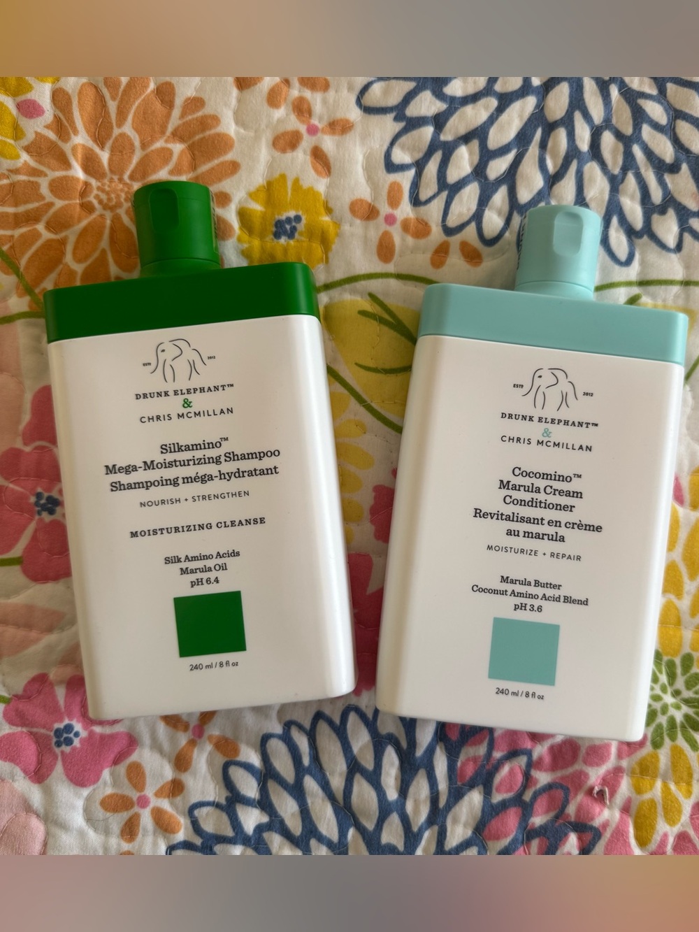 New drunk elephant shampoo and conditioner set (green & blue)